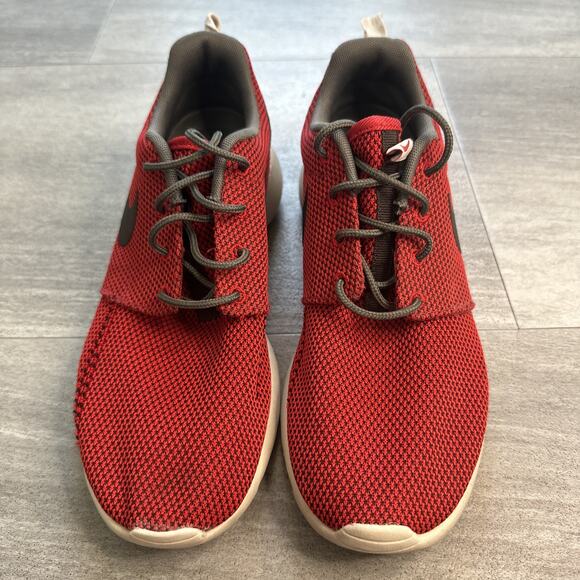 Nike Rosherun Red Shoes Men's 7 Lightweight Running 511881-622 - Picture 2 of 7